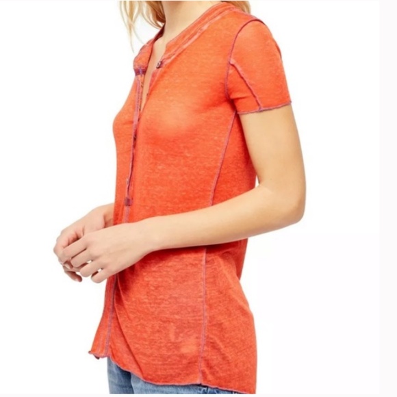 We the Free Free People Kia Henley Button T-Shirt strawberry burnout paper thin - Picture 2 of 15